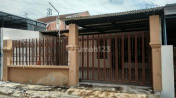 Disewakan Rumah Murah Siap Huni Di Simpang Darmo Permai Kt