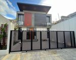 thumbnail-rumah-mewah-dekat-bandara-adisucipto-full-furnished-bangunan-baru-0