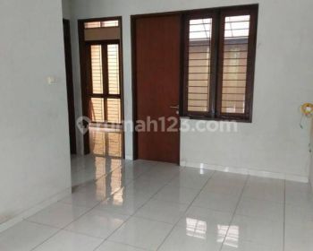 Disewakan Rumah Cherryfield Buah Batu Bandung