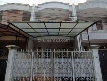 Rumah bagus Lokasi Strategis Di tomang(TM39)