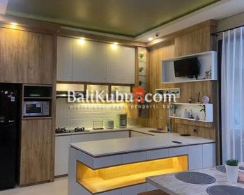 Amr.156 Rumah Mewah Sewa Tahunan 3 Kamar di Jl Tukad Badung Renon