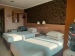 thumbnail-dijual-cepat-apartemen-full-furnished-galeri-ciumbuleuit-view-kolam-renang-0