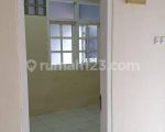 thumbnail-disewa-rumah-di-tanjung-duren-lt-152m2-lb-112m2-semi-furnish-6