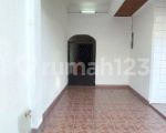 thumbnail-rumah-bagus-semi-furnished-di-duri-pandan-blkg-rs-emc-pl-mas-jakarta-timur-1