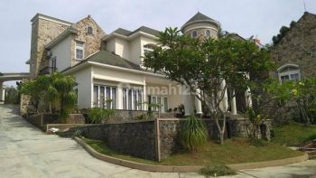 Rumah Classic Dengan View Gunung Dan Golf di Sentul City, Bogor