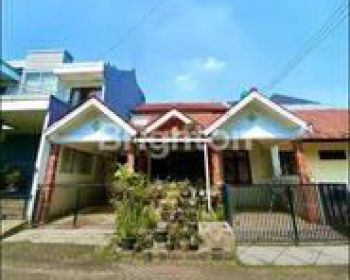 Rumah 2 lantai di kemang pratama 2 Bekasi siap huni