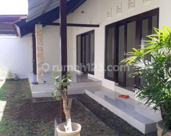 Beautiful House with Beautiful Garden in Sanur