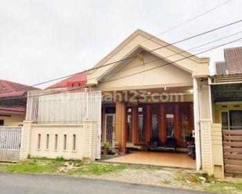 Rumah Cantik Luas Pinggir Jalan Medan Johor