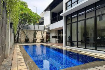 R02 0088 Disewakan Rumah Modern Minimalis Dengan Kolam Renang Swimming Pool Full