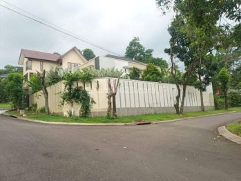 Rumah Hoek 1 lantai Semi Furnished Sertifikat Hak Milik Klaster Mediterania 2