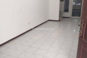 Rumah Disewakan di Graha Raya
