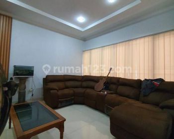 Jual Cepat Rumah 3 Lantai di Taman Ratu Jakarta Barat