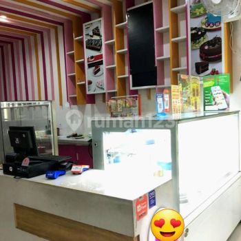 Ruko cantik  4 stgh lantai di Cipayung Ciputat