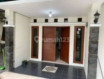 50 Jt Nego Disewakan Rumah Siap Huni di Istana Kawaluyaan