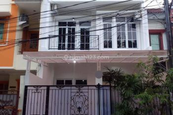 Rumah Di Sunter Agung
