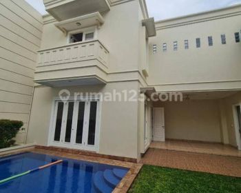 Kehidupan Pondok Indah Rumah Luas 4 Kamar Dengan Kolam Renang