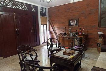 Rumah Disewakan Modern 2.5 Lantai di Pondok Hijau